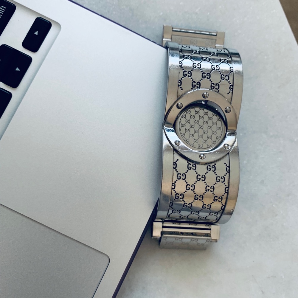 🖤GUCCI MONOGRAM TWIRL WATCH🖤 - Picture 2 of 7